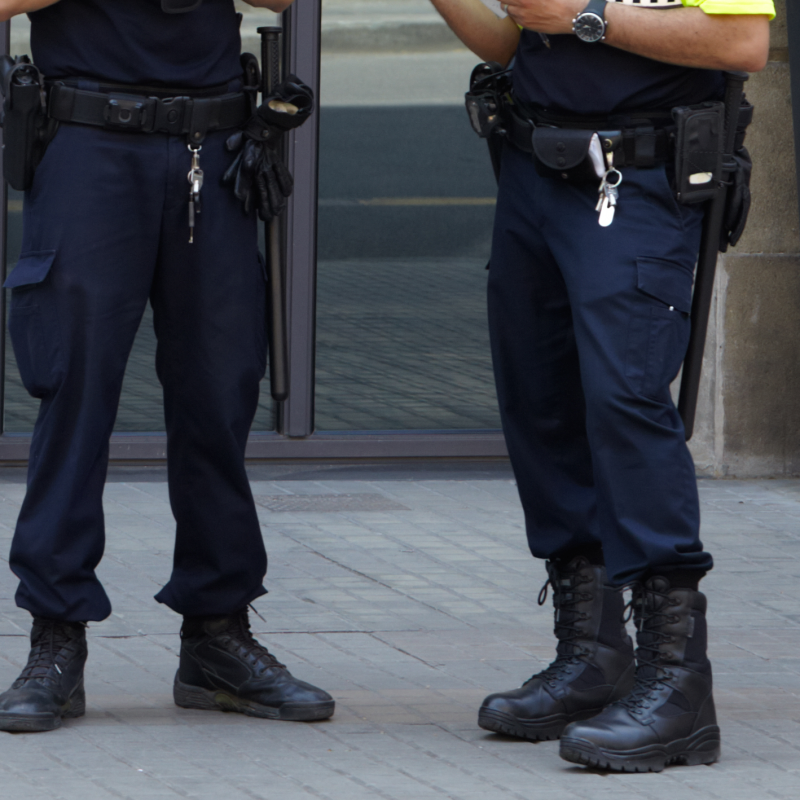 two-policemen-in-barcelona-SBI-300931772